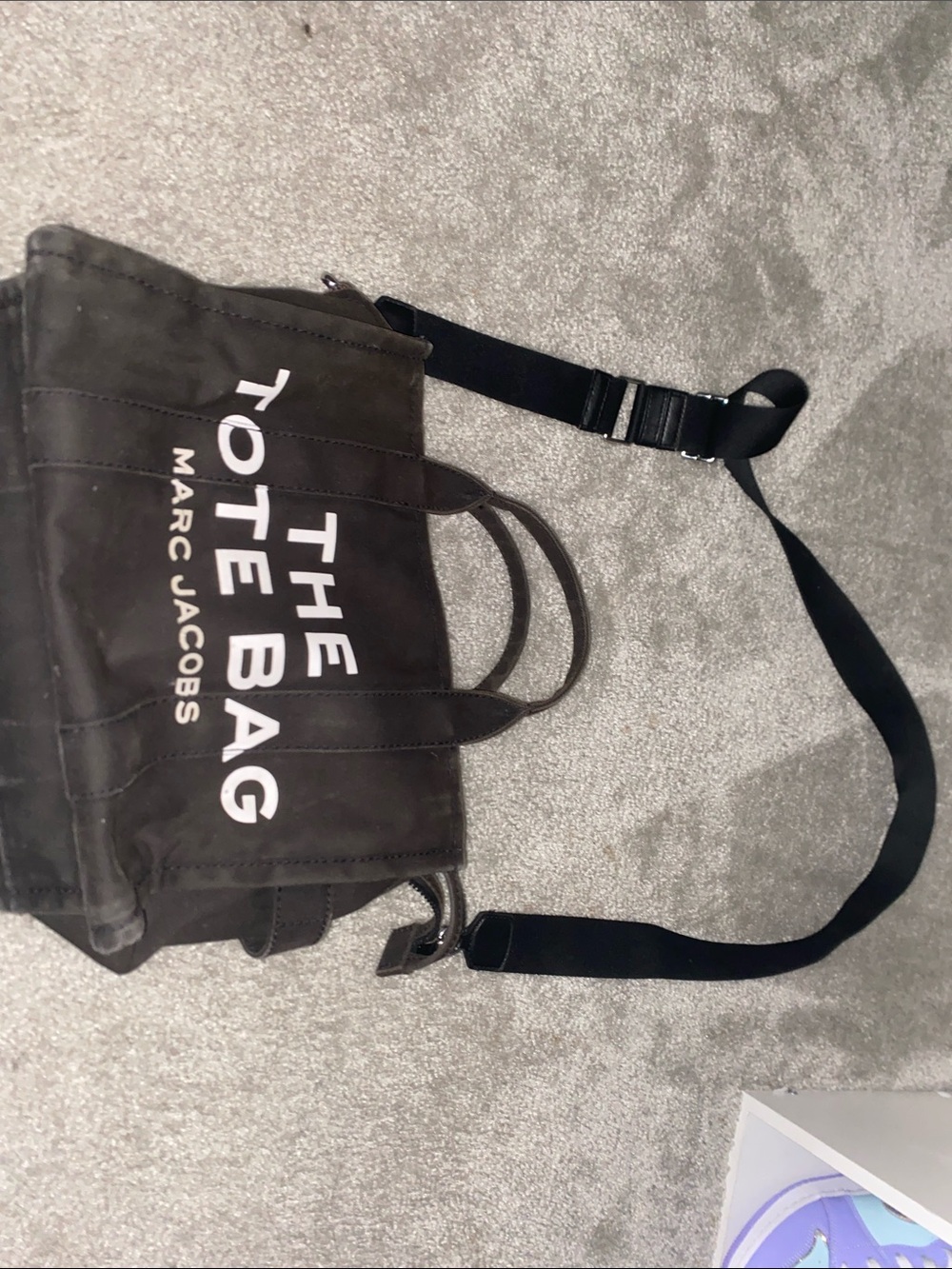 Marc Jacobs The Tote Bag in dark brown with white logo